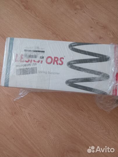 Продам пружину переднюю на фольксваген джетта 5