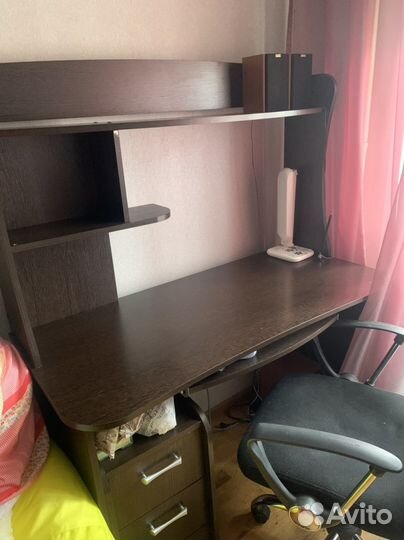 Компьютерный стол