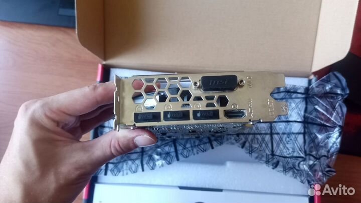 Видеокарта MSI AMD Radeon RX 580 armor 8G OC