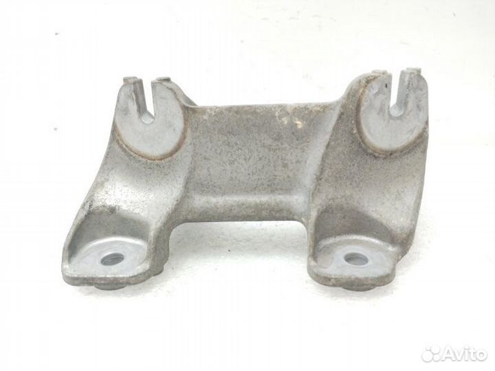 Кронштейн кпп Bmw 3-Series E90 2.0 2010