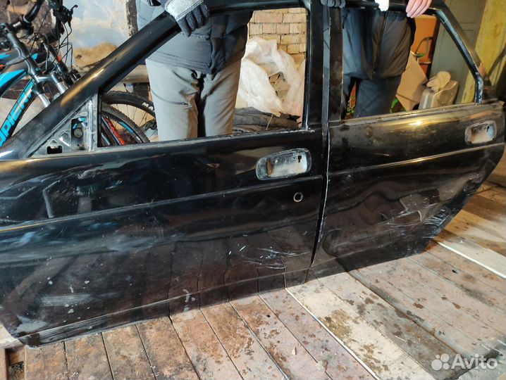 Продается двери б/у для Лада Приора