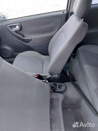 Салон opel Corsa C 2002 робот