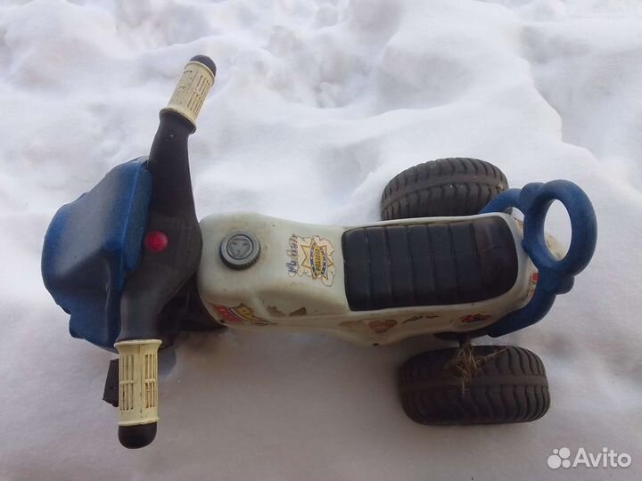 Маленький детский велосипед, пластмассовый,крепкий