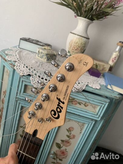 Электрогитара cort