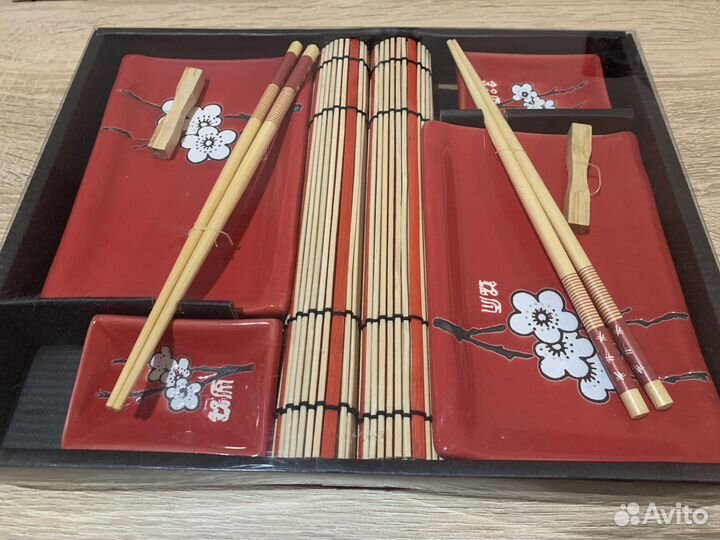 Набор посуды для суши