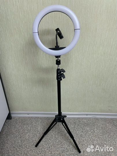 Раскладная кольцевая лампа okira