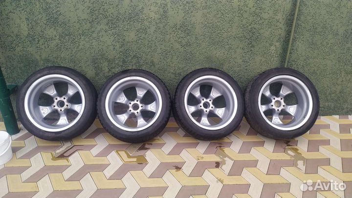 Bridgestone Blizzak Spike-01 225/50 R17 98T