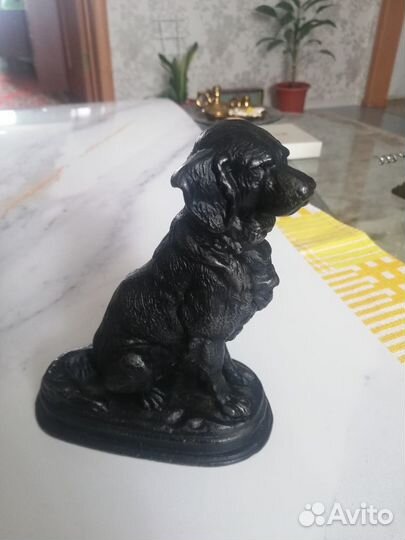 Фигурка собаки чугунная
