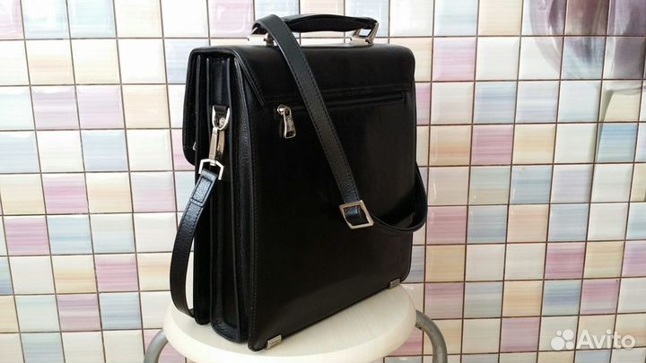 Мужской кожаный портфель