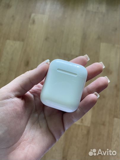 Airpods наушник правый и кейс