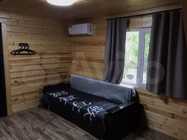 Дом 47 м² на участке 5 сот.