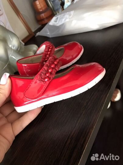 Продам туфельки