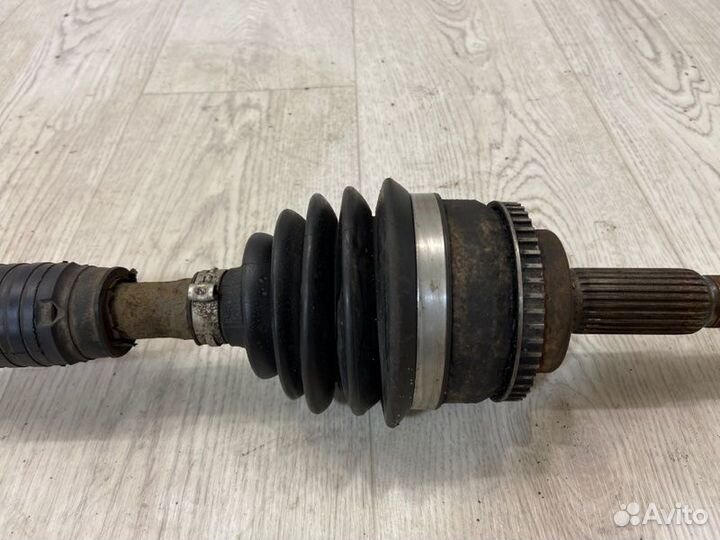 Привод передний левый Toyota Avensis T25 1zzfe