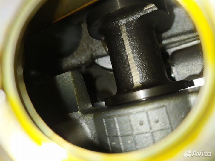 Двигатель Mitsubishi I HA1W 3B20 2006