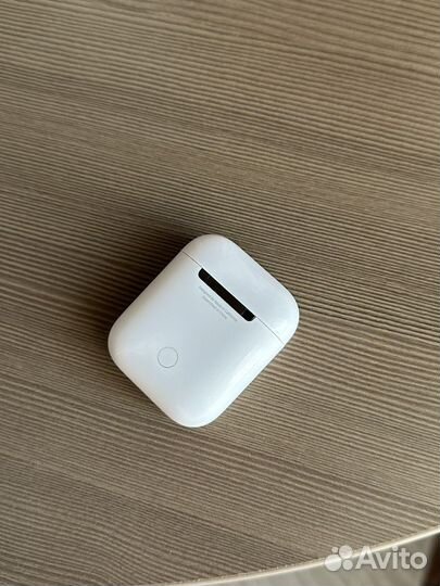 Беспроводные наушники apple airpods 1