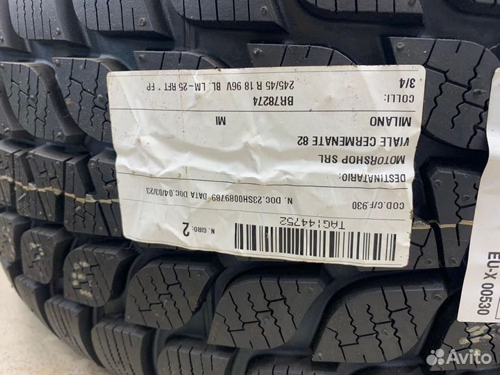R18 Bridgestone Blizzak LM-25 245/45, PCD 5x112 DIA 57