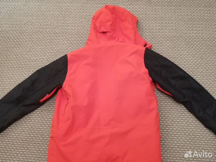 Сноубордическая куртка quicksilver