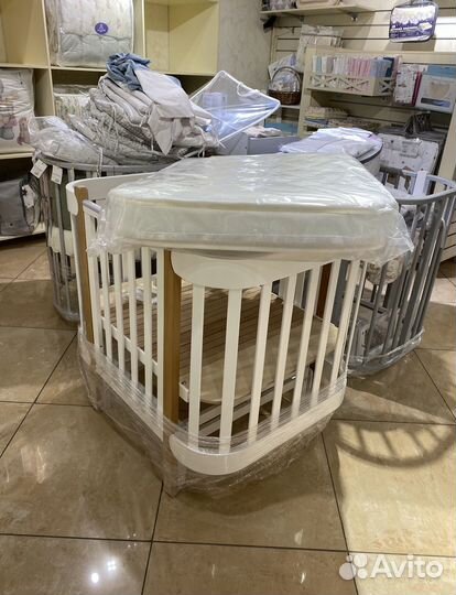 Продаю Кроватку Mommy Lux