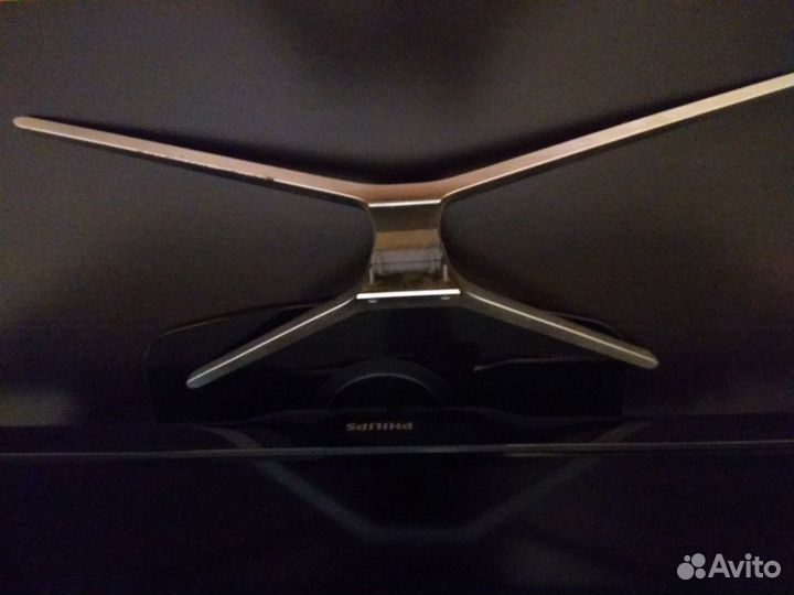 Подставка под телевизор