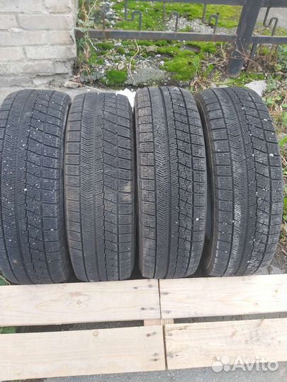 Bridgestone Blizzak VRX 65/65 R15