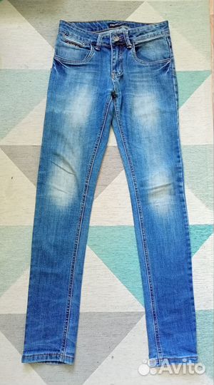 Джинсы на стройного подростка 170р