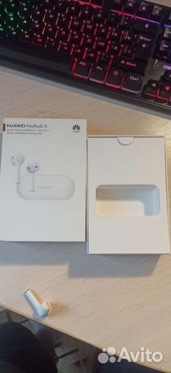 Коробка Huawei FreeBuds 3i