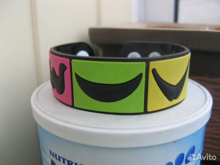 Браслет на запястье 17х2.5 пвх, разноцвет, нов