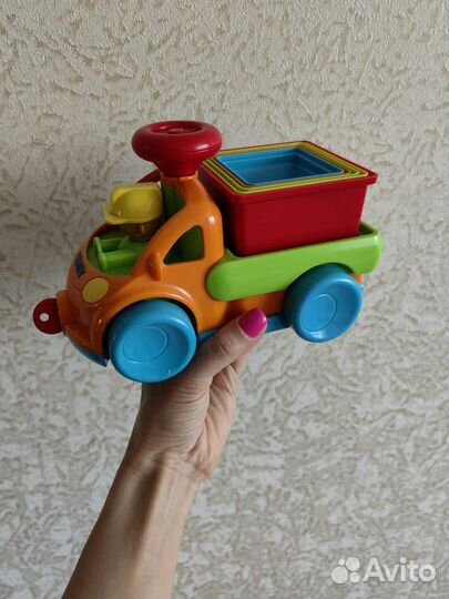 Грузовичок сортер Tomy