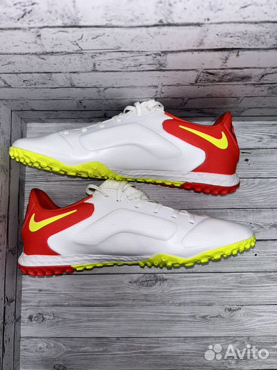 Сороконожки Nike Tiempo