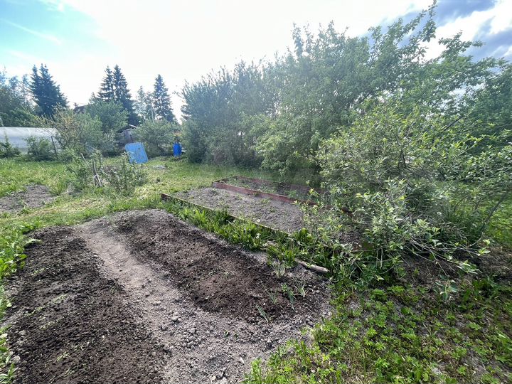 Дача 15 м² на участке 10 сот.