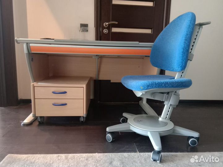 Комплект детской мебели moll