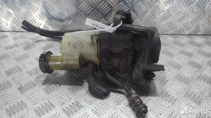 Насос эур 8200520790 Renault Kangoo (2008-2018)