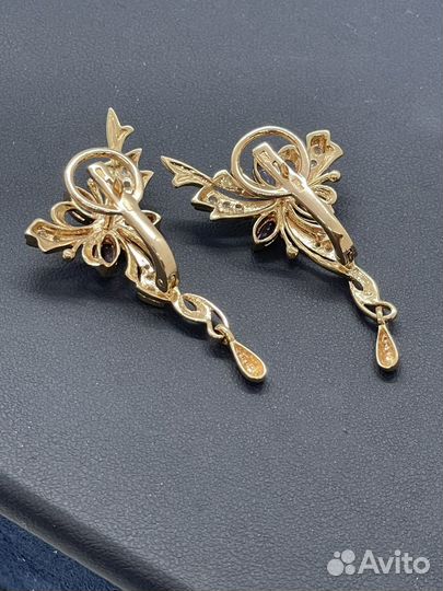 Золотые серьги 585 пробы