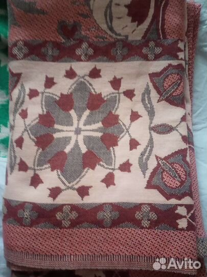 Покрывало на кровать или диван полуторосп