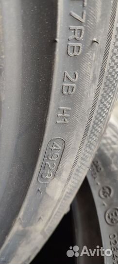 Hankook Ventus S1 Evo 3 K127 245/40 R20 и 275/35 R20