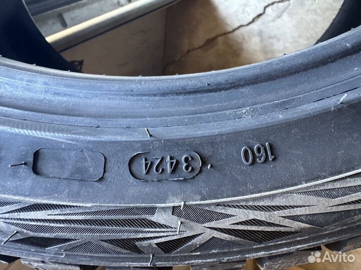 Ikon Tyres Autograph Ice 9 245/40 R18 97T