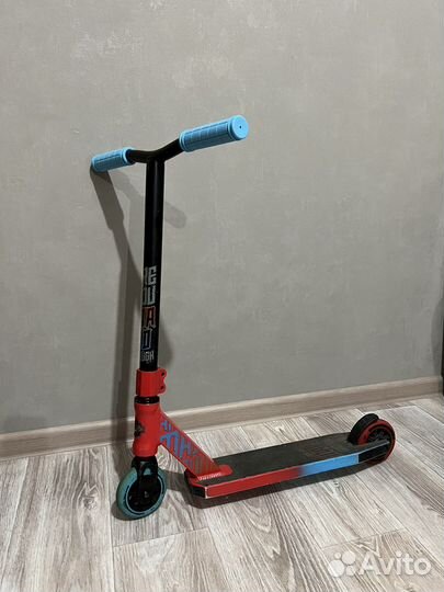 Самокат трюковой Madd gear rascal