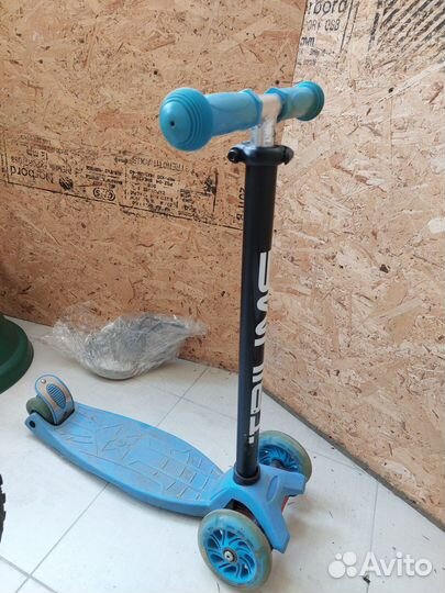 Самокат детский трехколесный бу