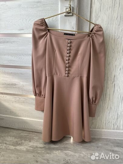 Платье женское 42 44