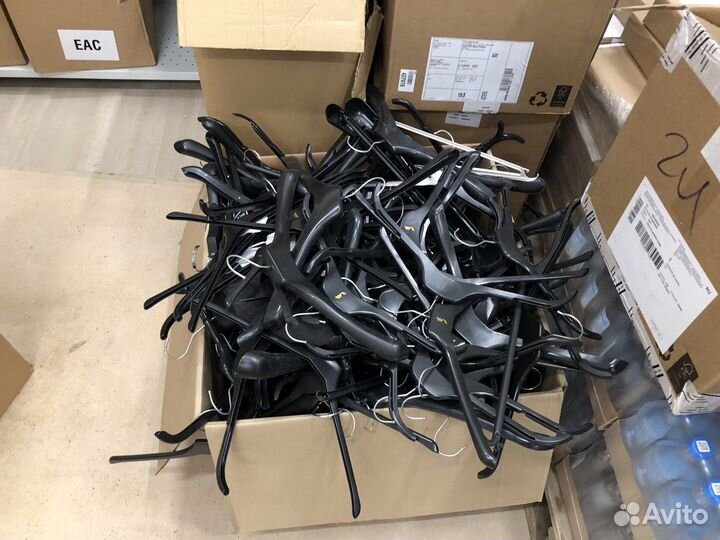 Вешалки плечики б/у