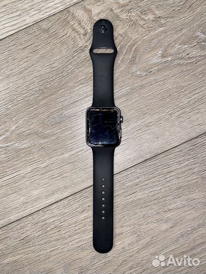 Часы apple watch 3 разбитые