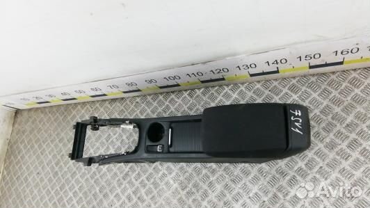 Подлокотник центральный opel astra J (7SV01IX01)