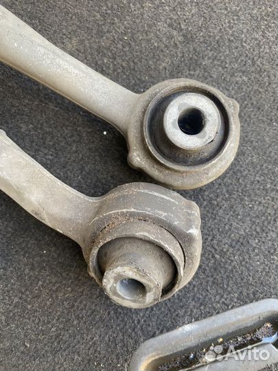 Рычаг нижний передний Mercedes W207 С207