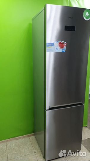 Холодильник двухкамерный beko NO frost