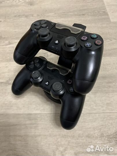 Зарядная станция для геймпадов ps4