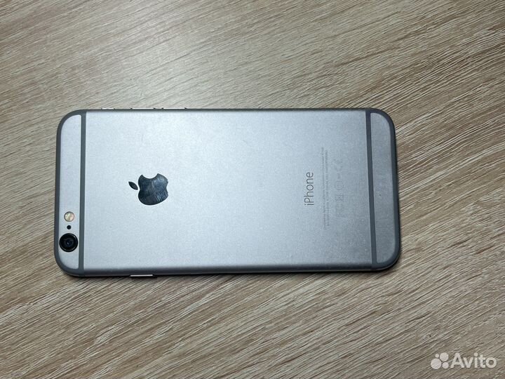 Телефон iPhone 6