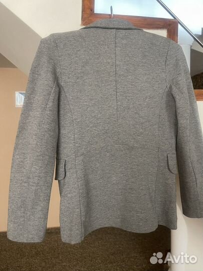 Пиджак для девочки 140
