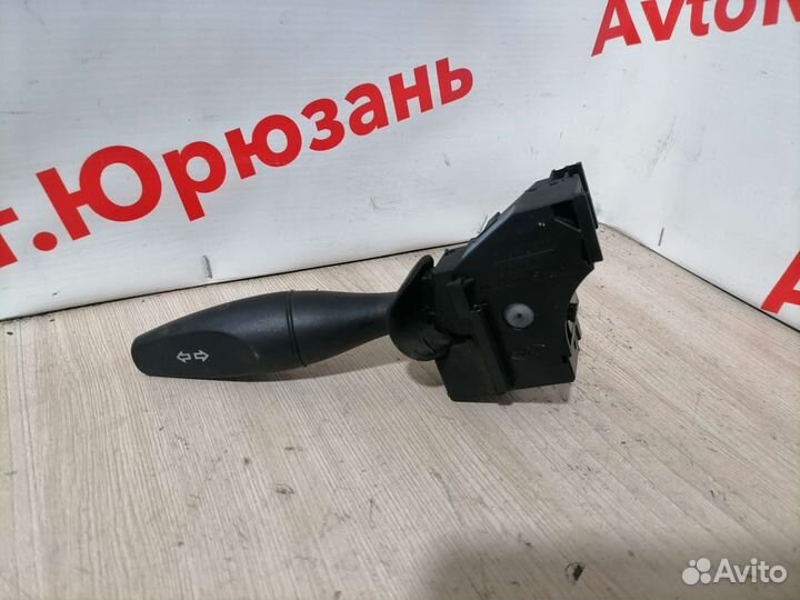 Подрулевой переключатель поворотов Ford Fiesta mk5