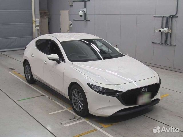 Mazda 3 1.5 AT, 2022, 31 000 км