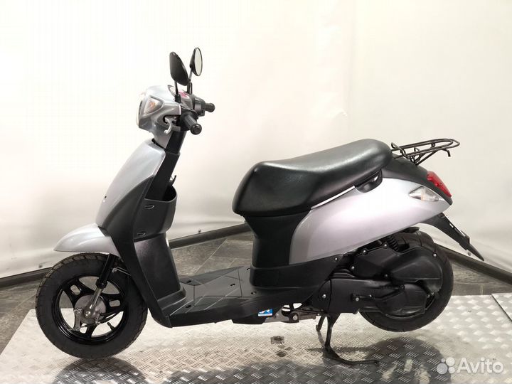 Скутер Suzuki Lets 6